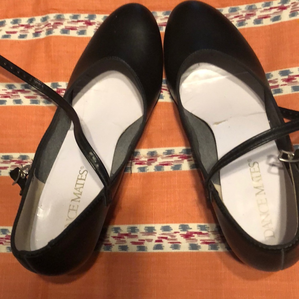 Women’s tap shoes